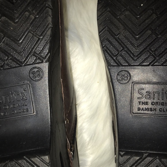 SANITA BROWN LEATHER CLOGS - Picture 6 of 9